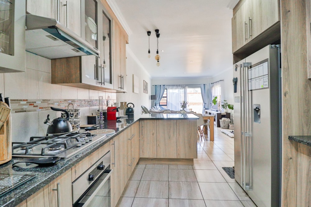 Security complex home sold in New Market Park - 1GV1690548 Security complex home sold in New Market Park - 1GV1690548