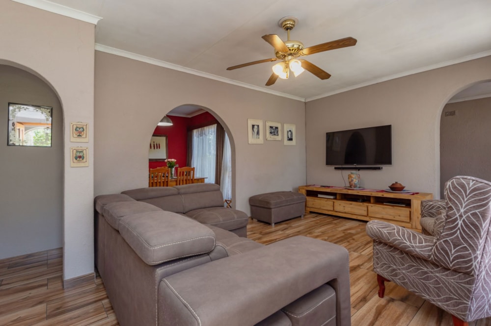 House for sale in Brackendowns - 1GV1691024