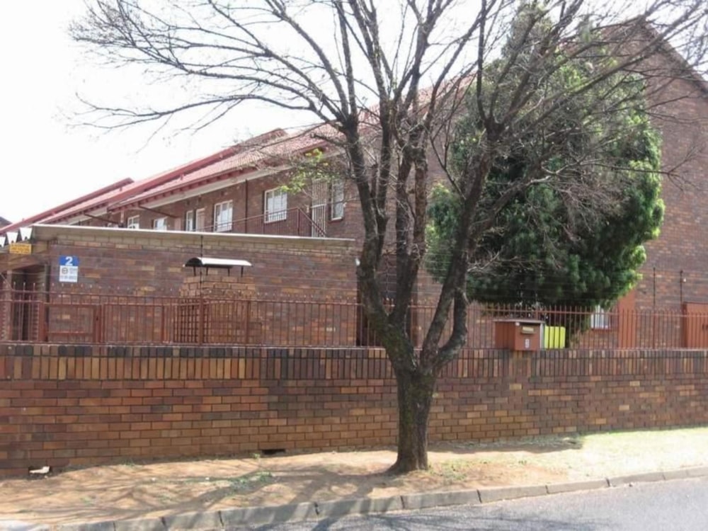 Apartment for sale in New Redruth - 1GV1689710