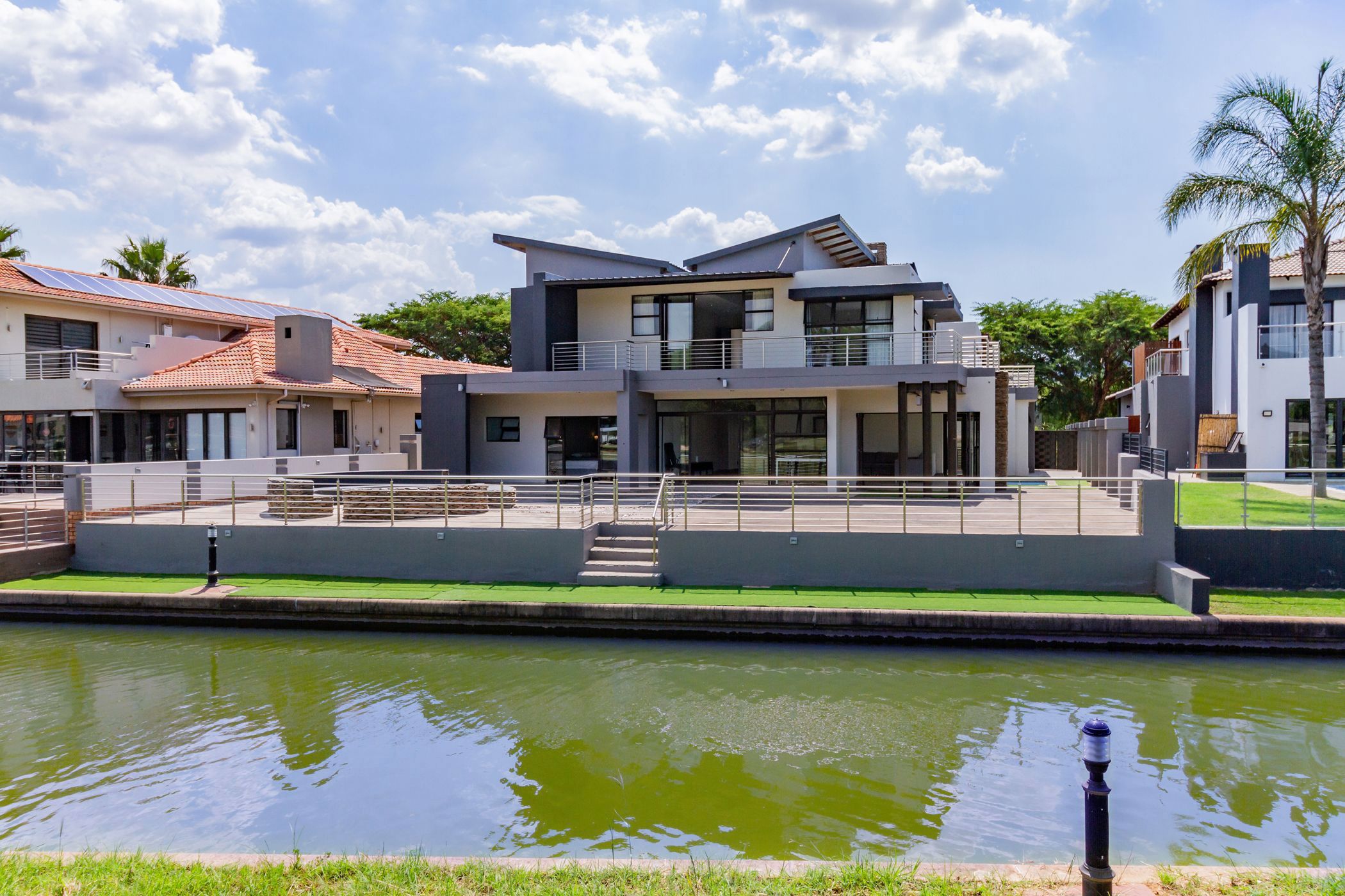 Double-storey house for sale in The Islands Estate - 1HR1689886