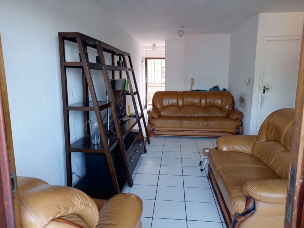 Apartment for sale in Bulwer, Durban - 1DA1689723 Apartment for sale in Bulwer, Durban - 1DA1689723