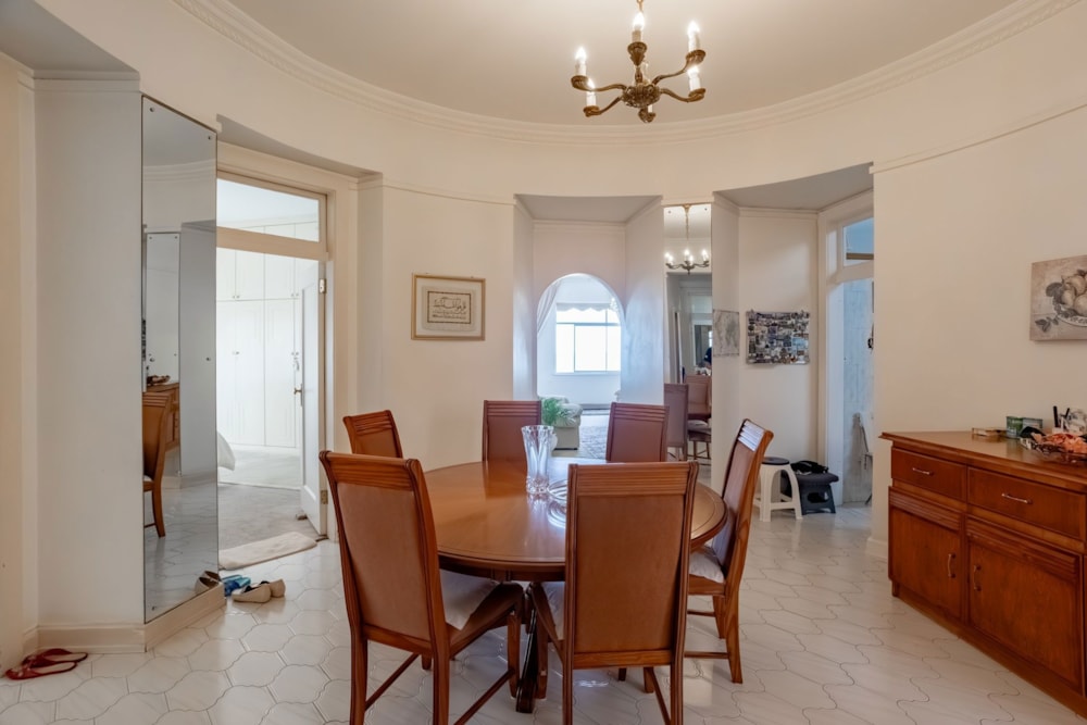 Apartment for sale in North Beach Durban - 1DA1689527 Apartment for sale in North Beach Durban - 1DA1689527