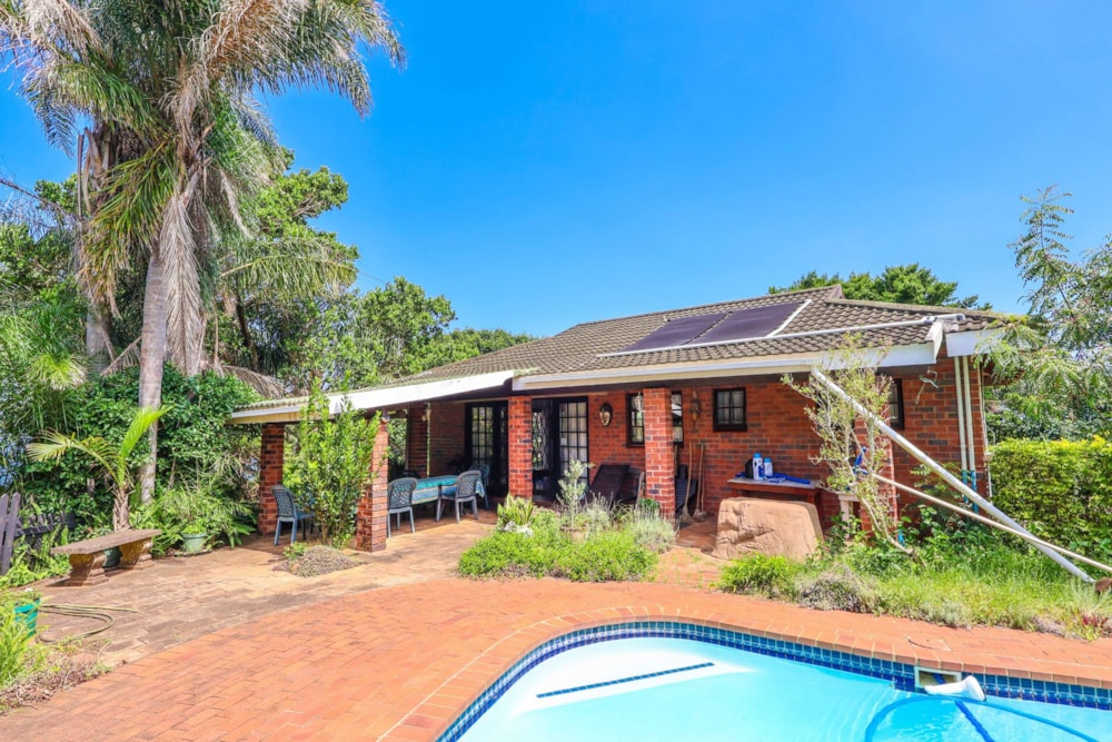 Cluster for sale in Amanzimtoti - 1WB1689775