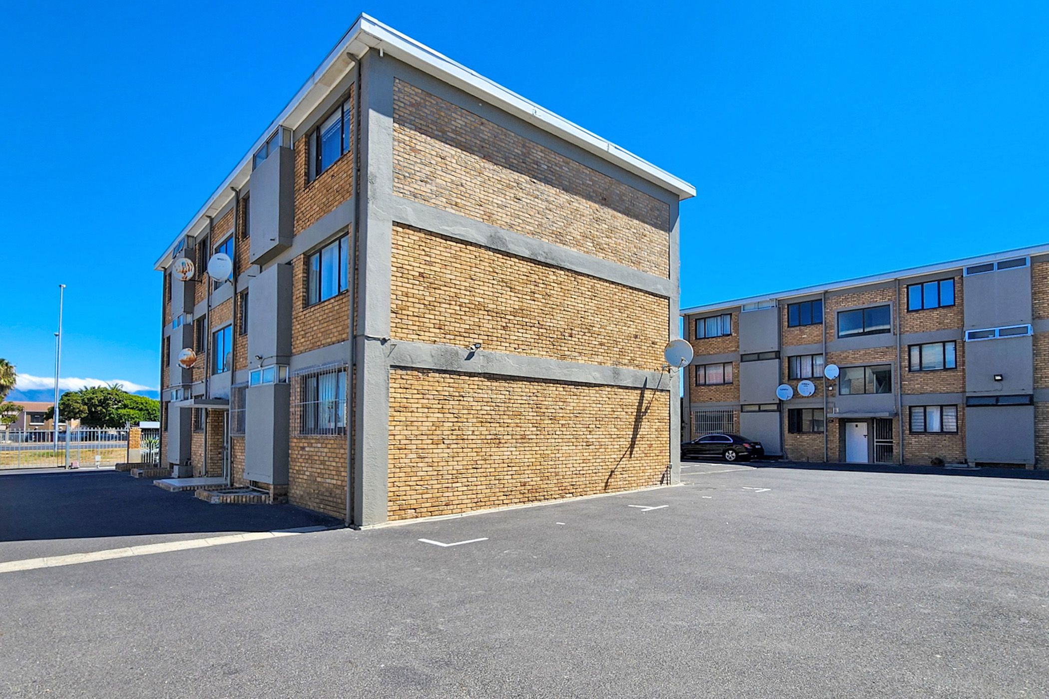 Apartment sold in Table View - 1TV1692225