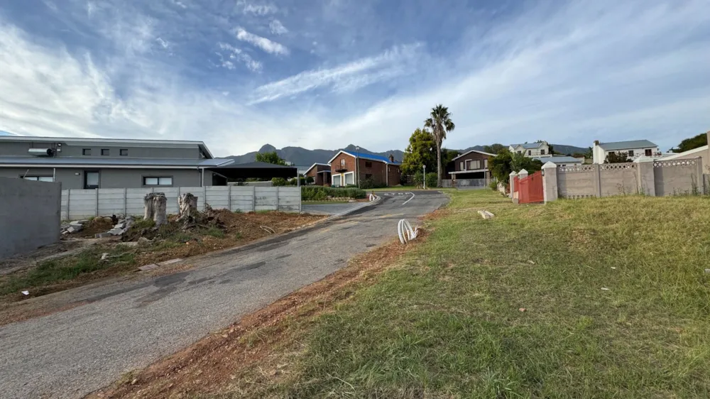 Vacant land sold in Swellendam - 1SW1692093