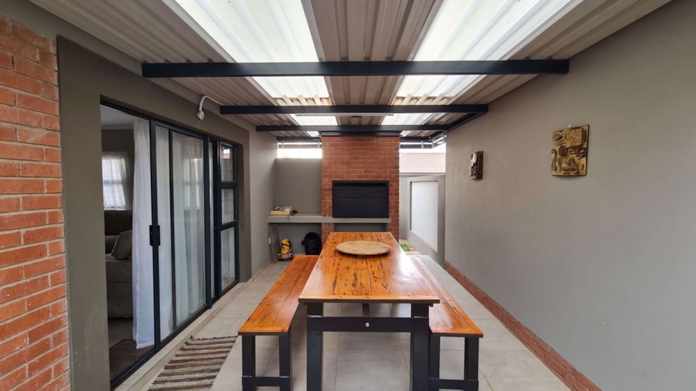 Townhouse for sale in Spitskop - 1BX1690479 Townhouse for sale in Spitskop - 1BX1690479