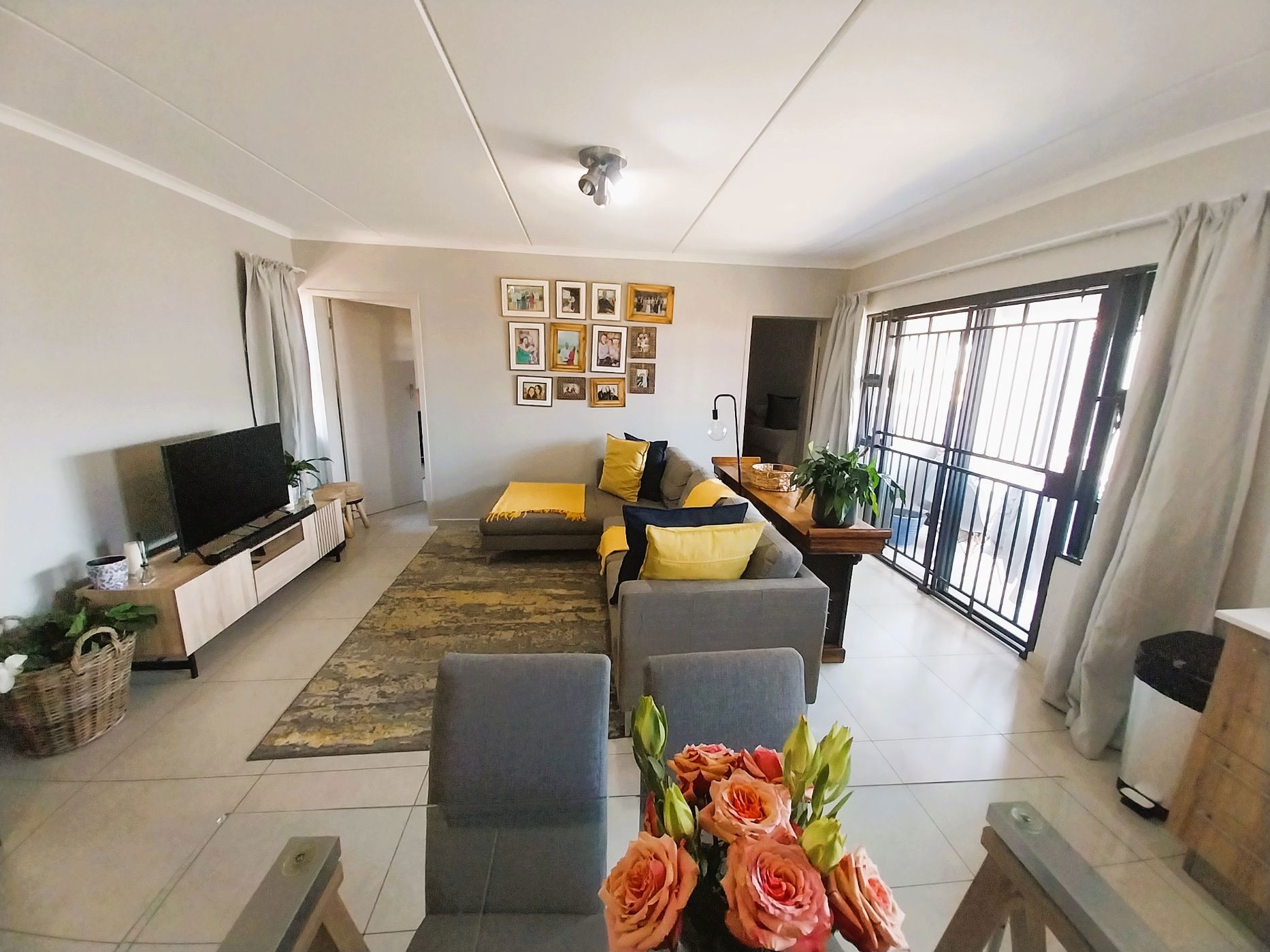 Apartment for sale in Golden Fields Estate - CN1614611