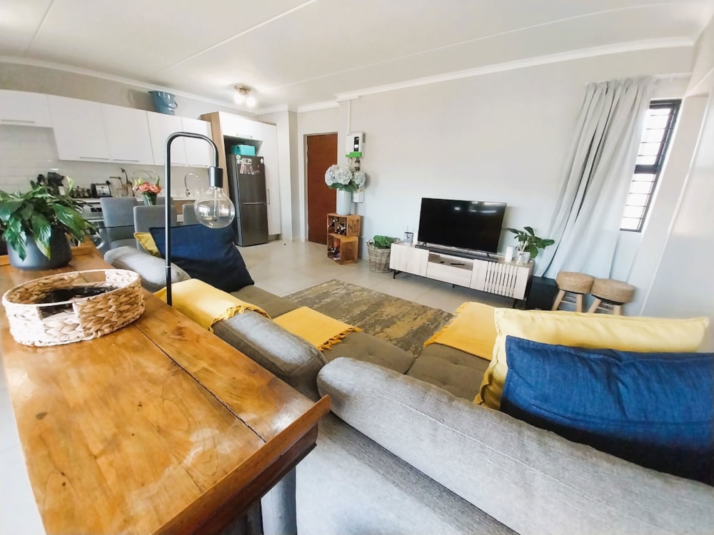 Apartment for sale in Golden Fields Estate - CN1614611