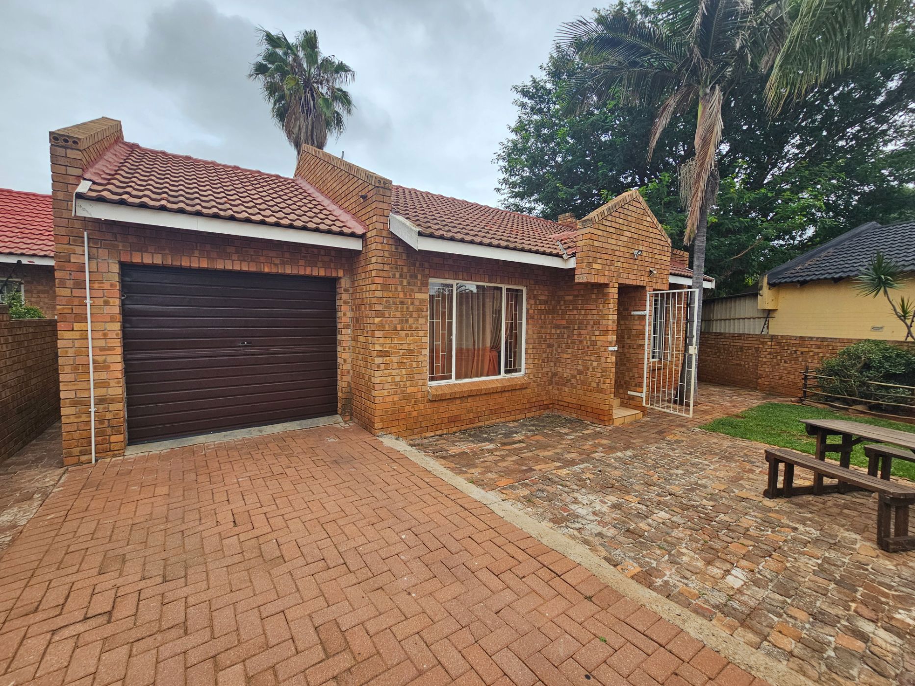 Townhouse let in Bendor Park - 1PS1690155