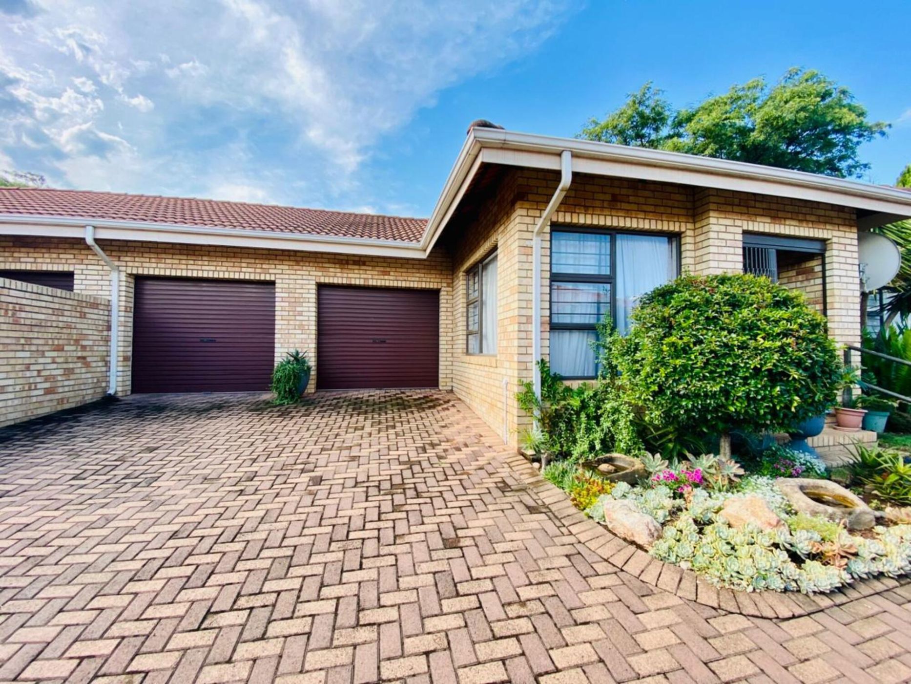 Townhouse for sale in Sunnyridge, Newcastle - 1NW1689325