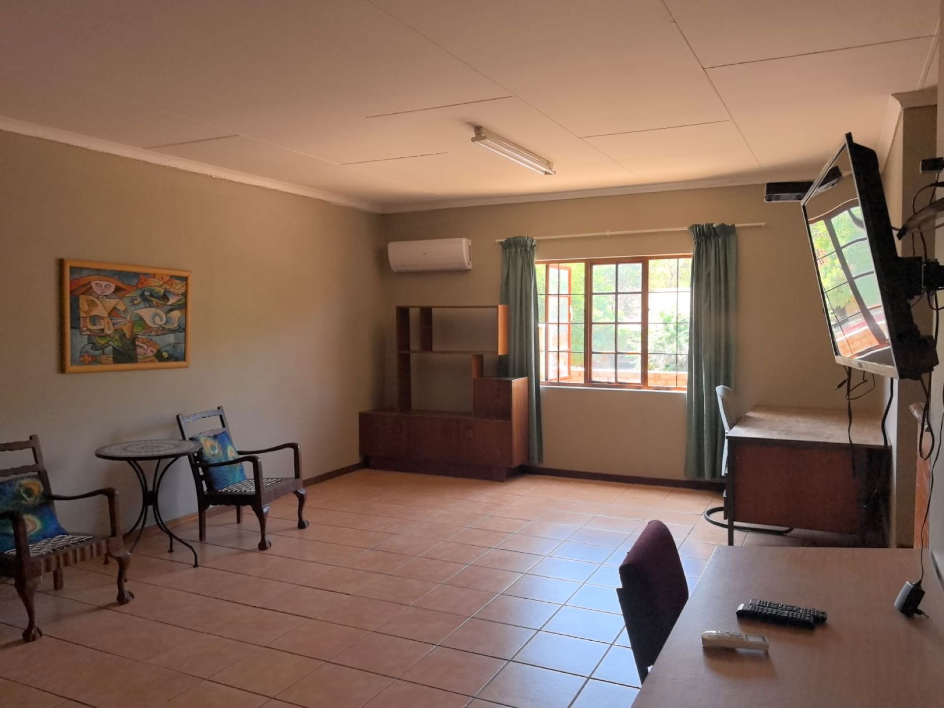 Bachelor apartment to rent in Thabazimbi - 1ER1621104