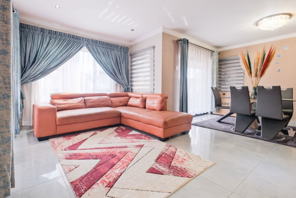 House for sale in Protea Glen - RDT1689434