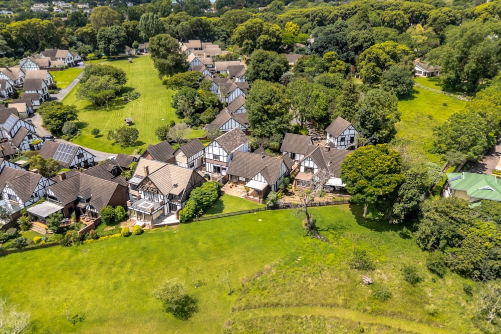 Security estate home sold in Hillcrest, Upper Highway - 1KF1691993 Security estate home sold in Hillcrest, Upper Highway - 1KF1691993