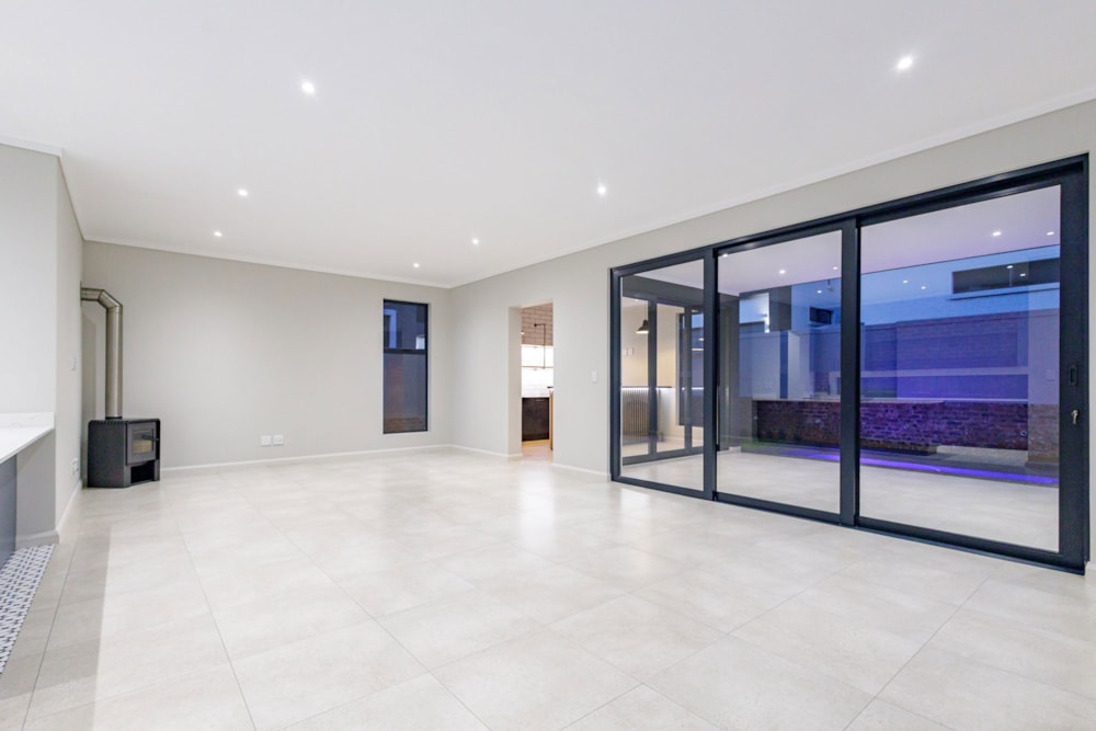 Double-storey cluster sold in Eagle Canyon Golf Estate - RAN1692329 Double-storey cluster sold in Eagle Canyon Golf Estate - RAN1692329