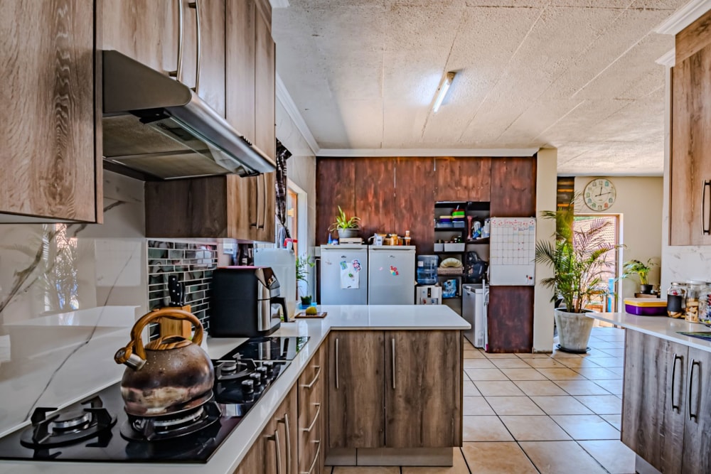 Security complex home for sale in The Reeds - CN1689005 Security complex home for sale in The Reeds - CN1689005