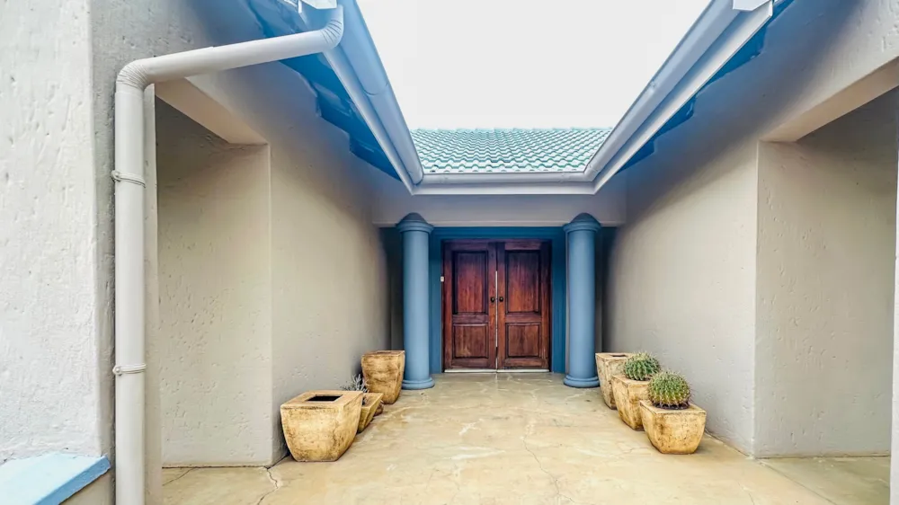 Security estate home for sale in Kosmos Ridge - 1HR1690292 Security estate home for sale in Kosmos Ridge - 1HR1690292