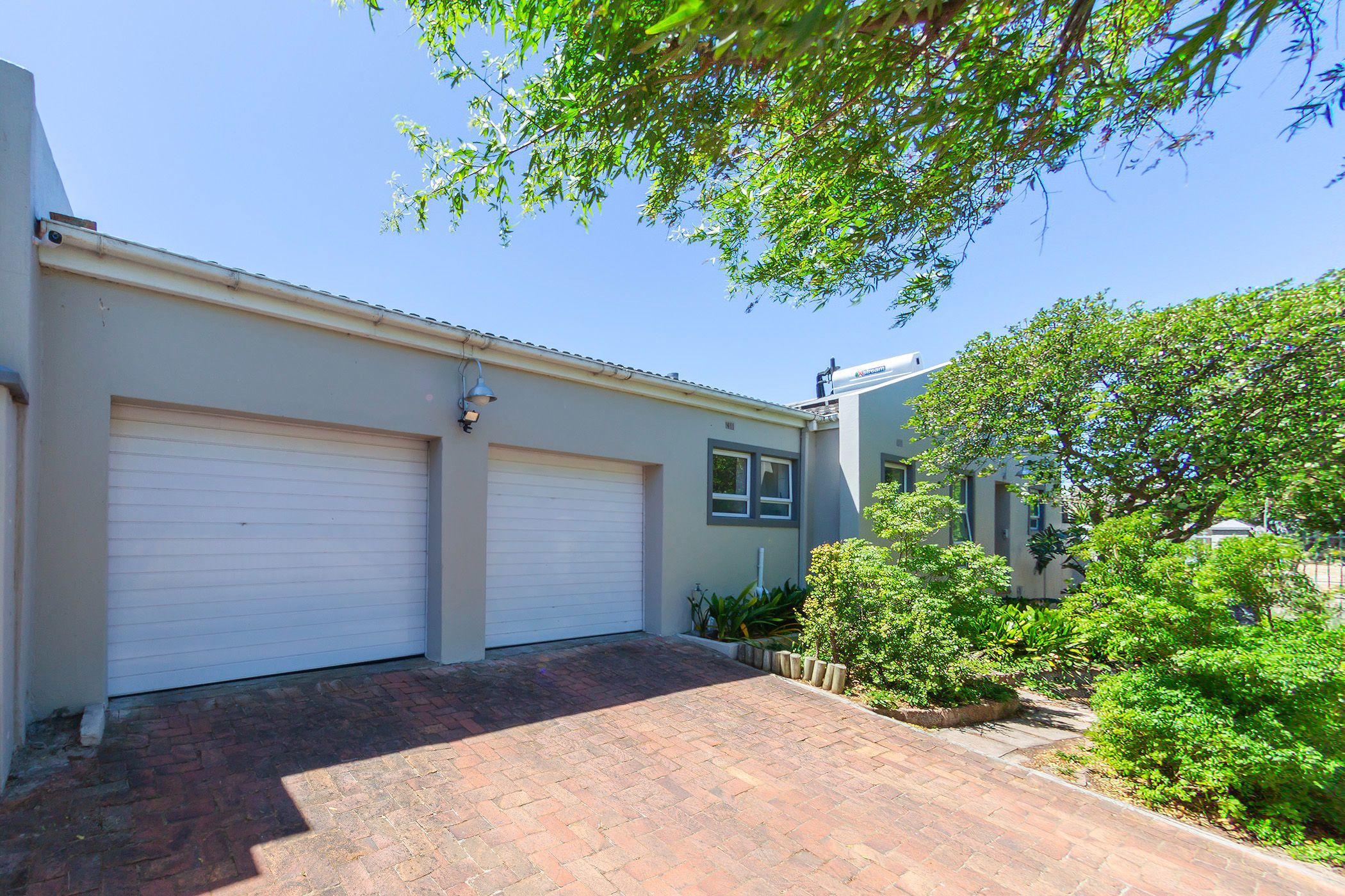 House sold in Table View - 1TV1681864