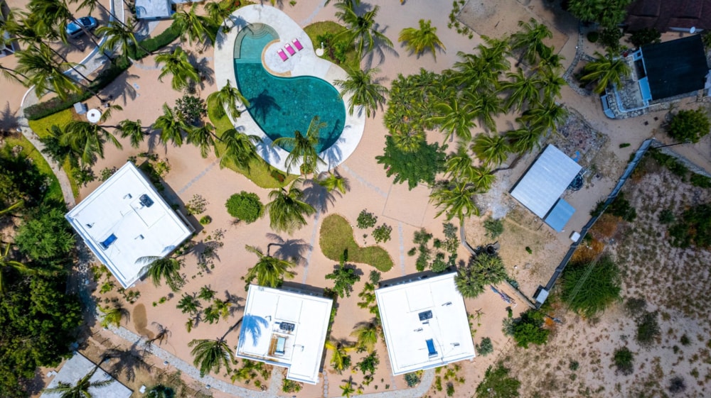 Beachfront villa for sale in Malindi, Kenya - 3KE1680568