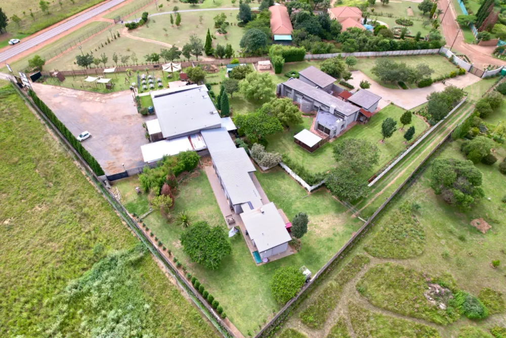Commercial business for sale in Grootfontein - PT1732318 Commercial business for sale in Grootfontein - PT1732318