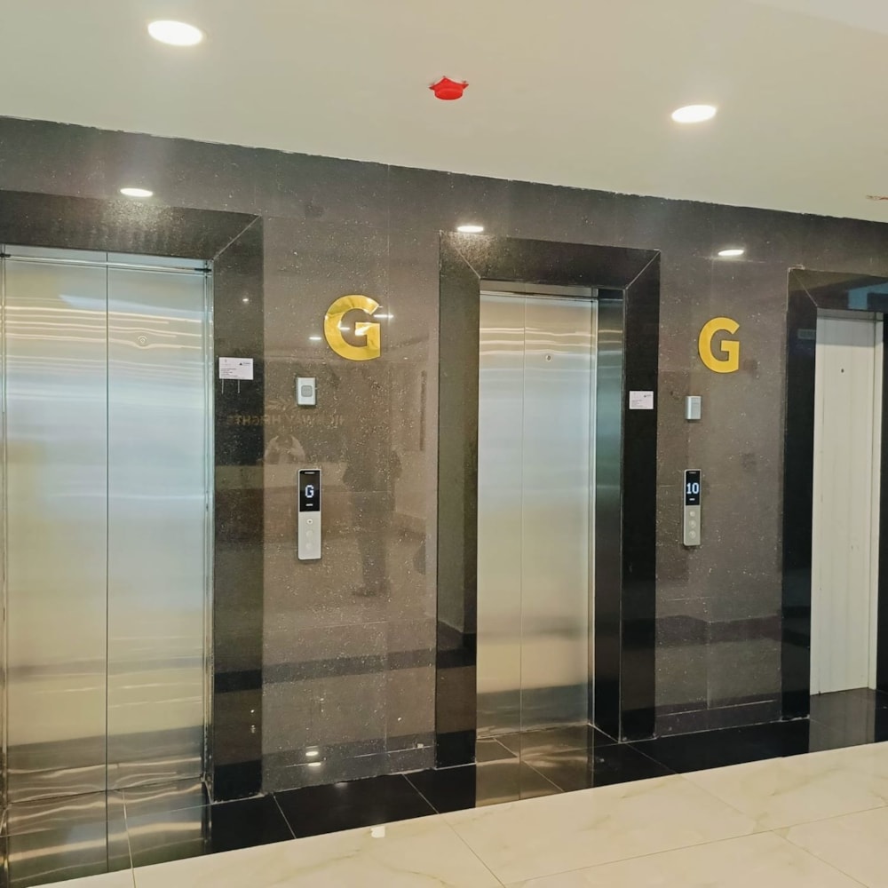 Commercial office for sale in Kilimani, Kenya - 3KE1692287