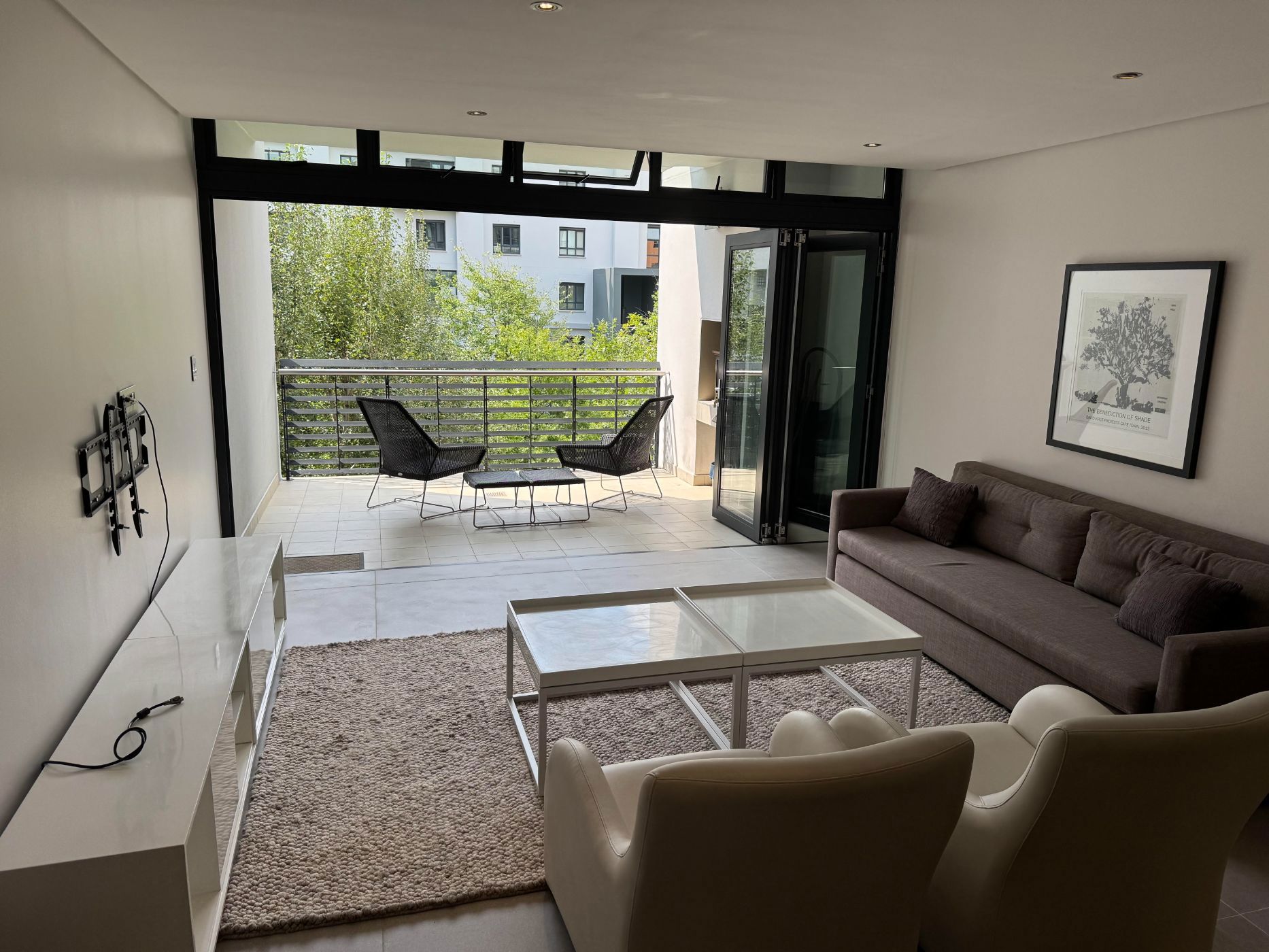 Apartment let in Melrose Arch - JBL1690922