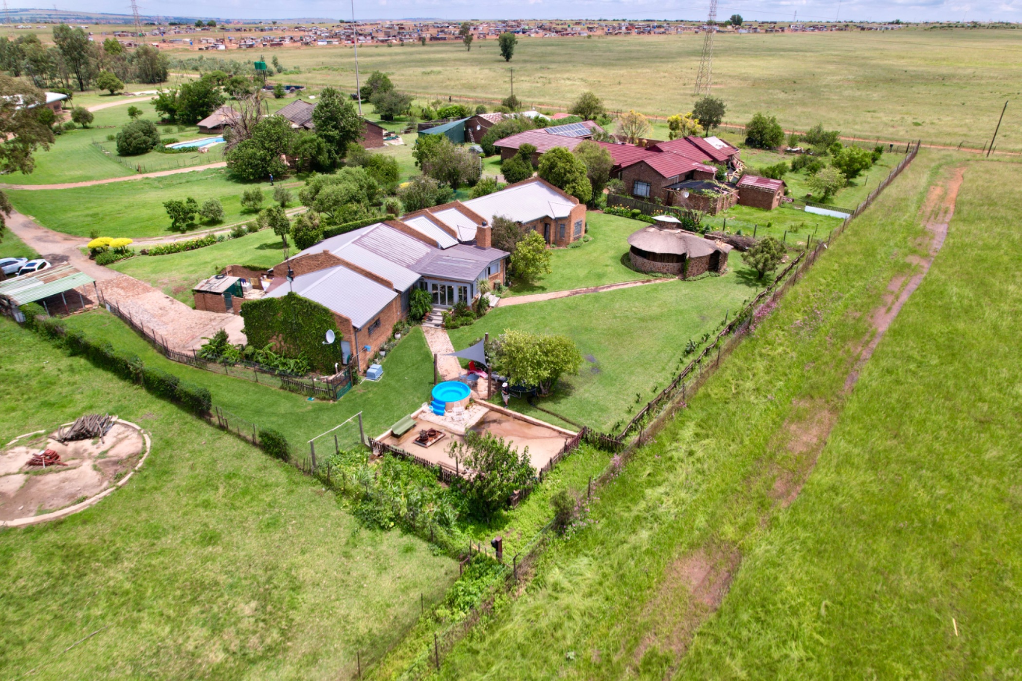 Mixed use farm for sale in Bronkhorstspruit Rural - PRN1687314
