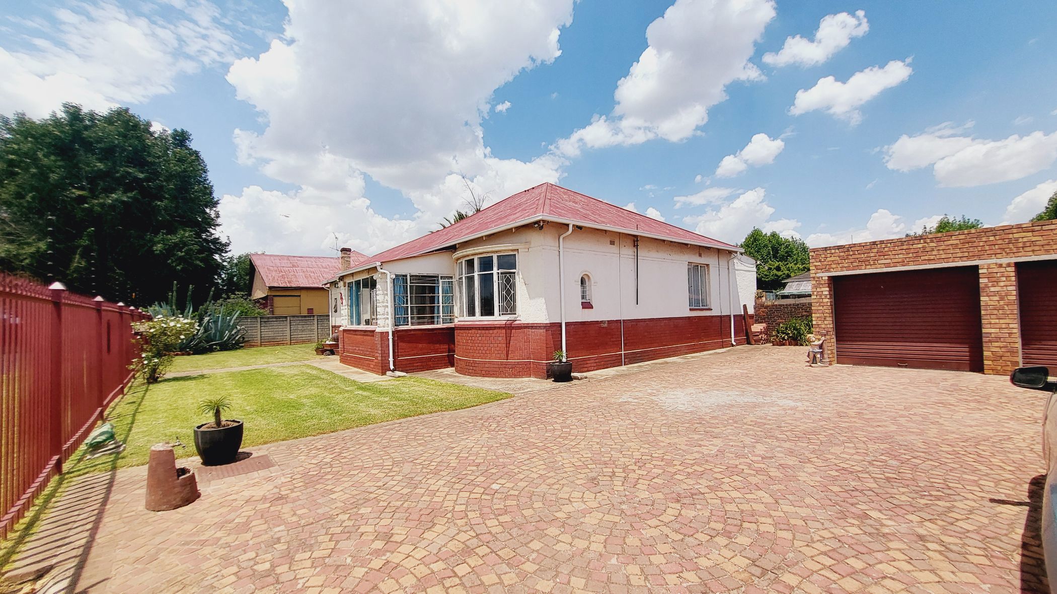 House for sale in Brakpan Central - 1BJ1688868