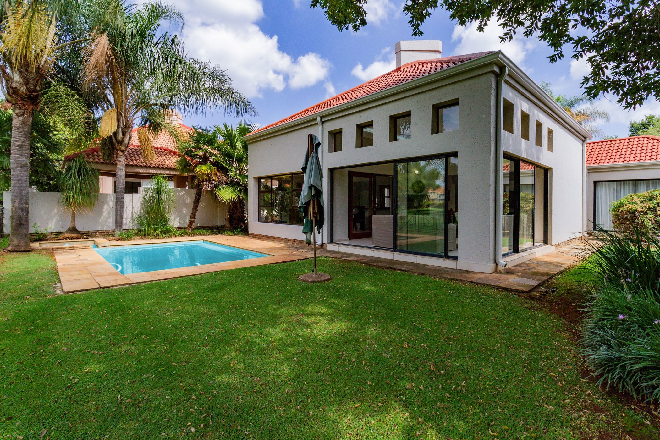 House let in Pecanwood - 1HR1706209