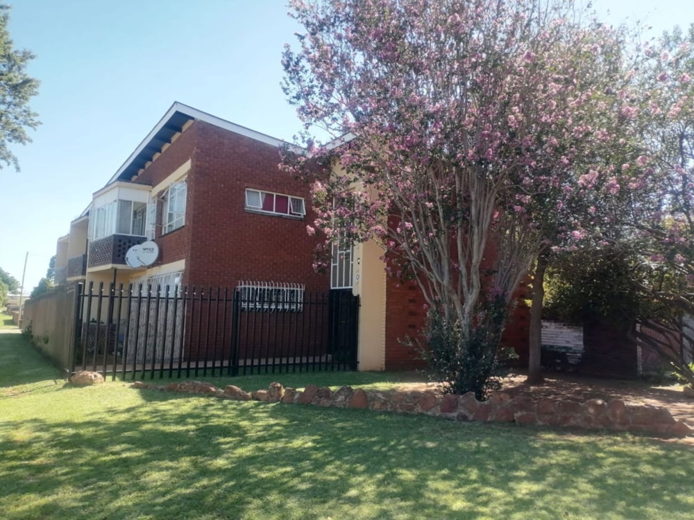 Apartment for sale in Strubenvale - 1SP1688813 Apartment for sale in Strubenvale - 1SP1688813