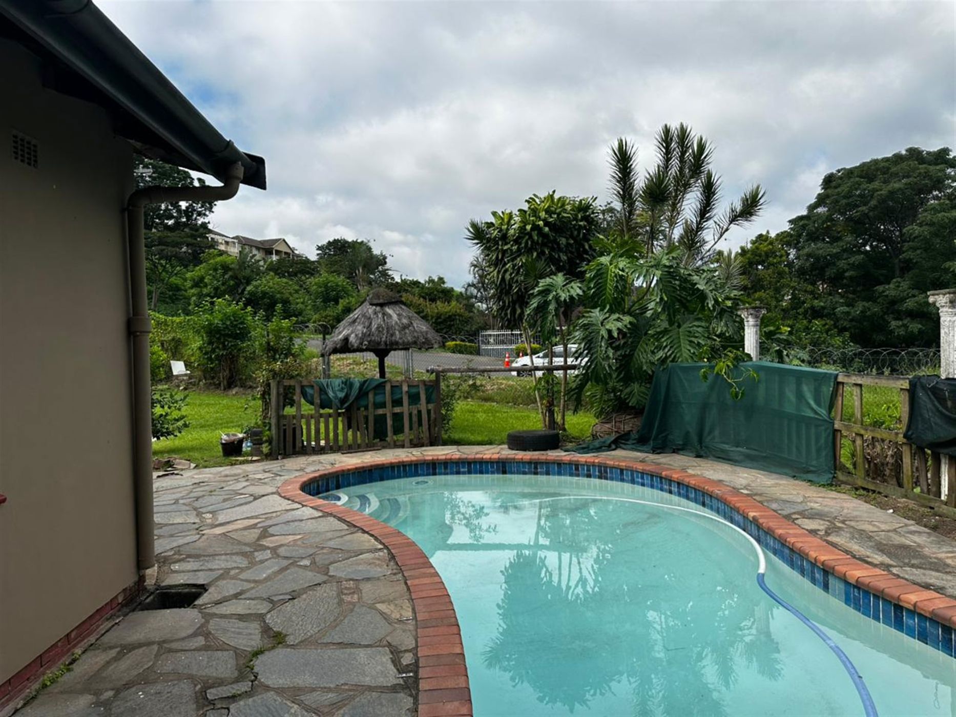 House let in Caversham Glen - 1WP1690047