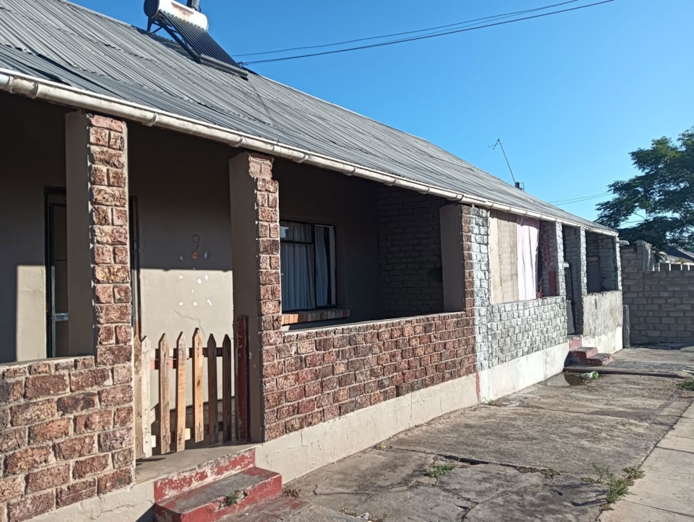 House for sale in Uitenhage Central (Kariega Central)  - 1UK1688942