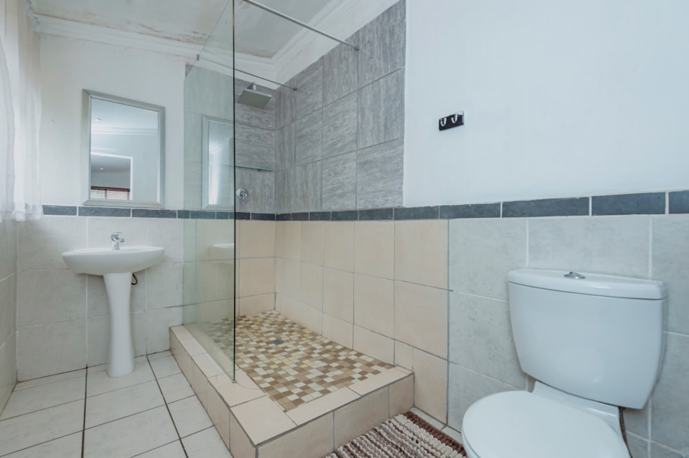 Guesthouse for sale in Kempton Park - KTP1690905 Guesthouse for sale in Kempton Park - KTP1690905