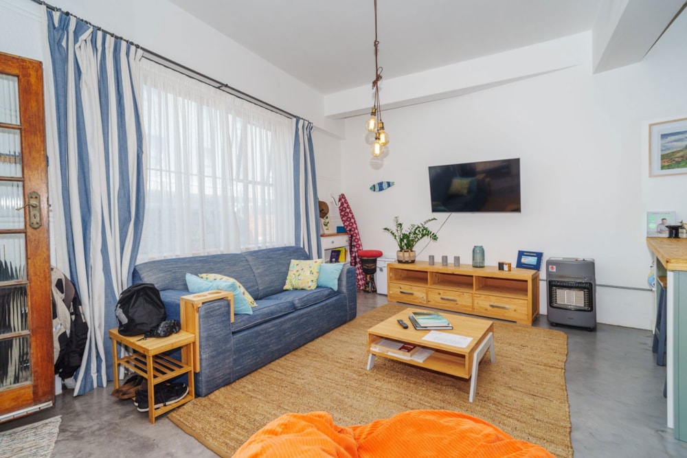 Apartment sold in Muizenberg - FH1690165 Apartment sold in Muizenberg - FH1690165