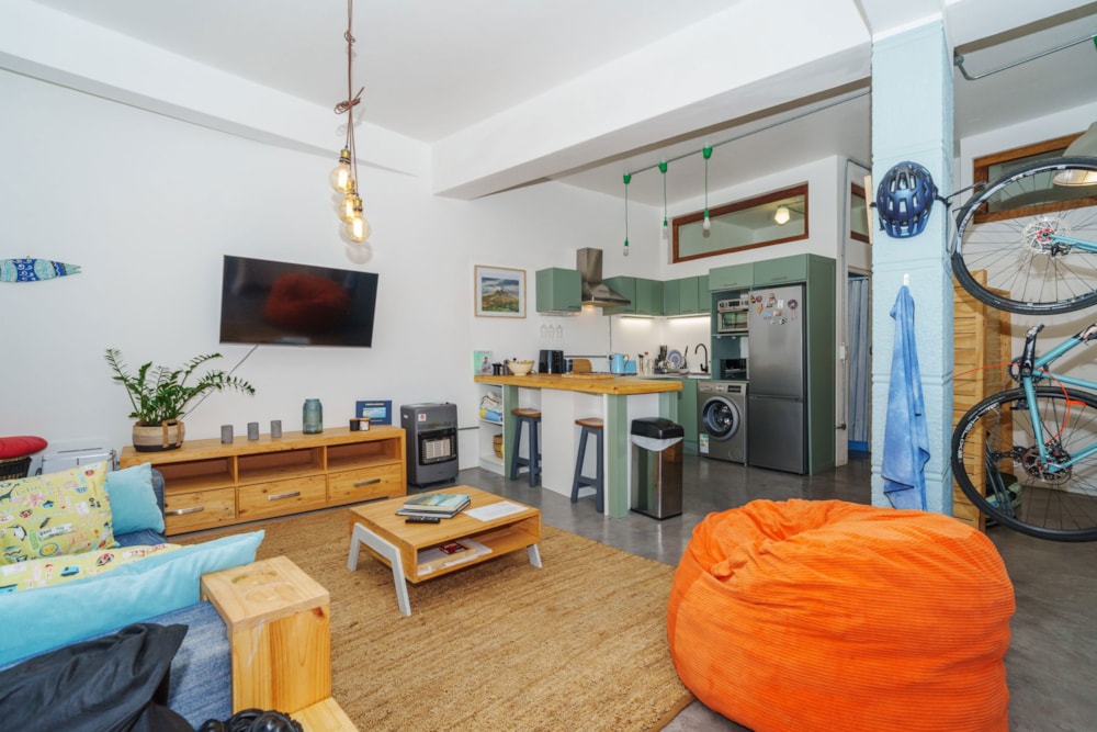 Apartment sold in Muizenberg - FH1690165 Apartment sold in Muizenberg - FH1690165