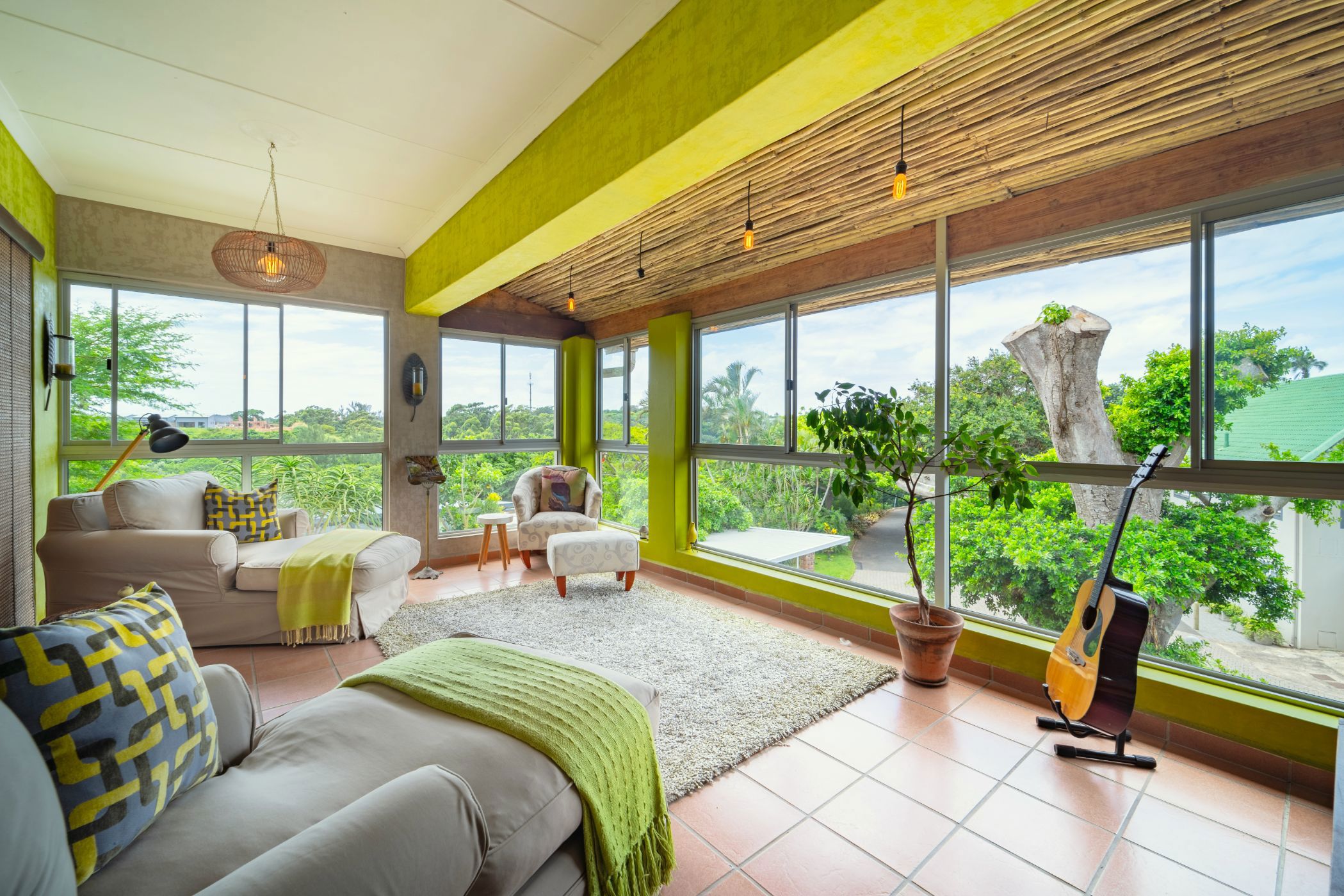 Apartment sold in Salt Rock - 1BD1689469