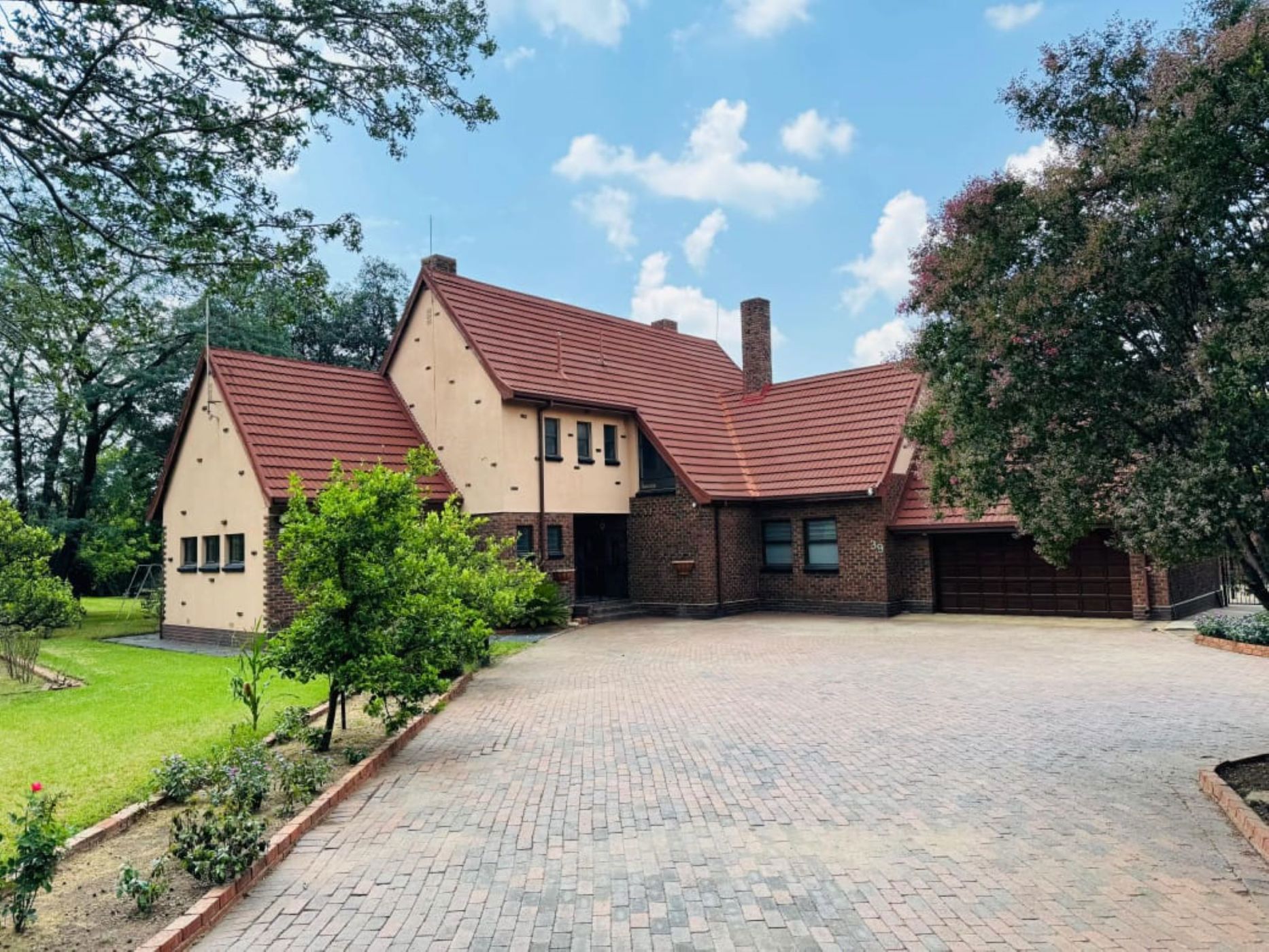 House for sale in Selcourt - 1SP1689034