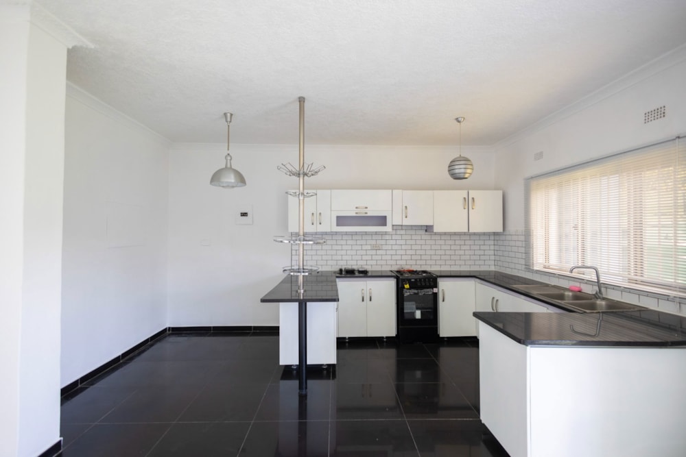 Apartment sold in Newlands, Zimbabwe - 3ZB1688801 Apartment sold in Newlands, Zimbabwe - 3ZB1688801