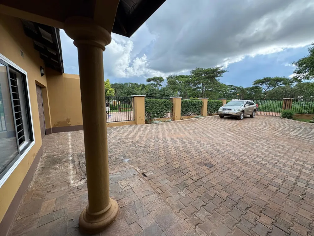 House for sale in Ibex Hill, Zambia - 3ZA1688846