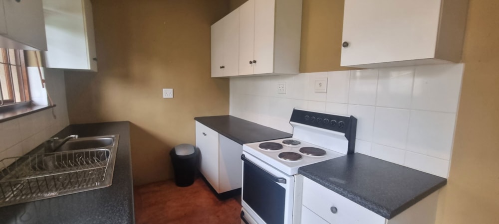 Garden cottage let in Forest Hills - 1KF1689696