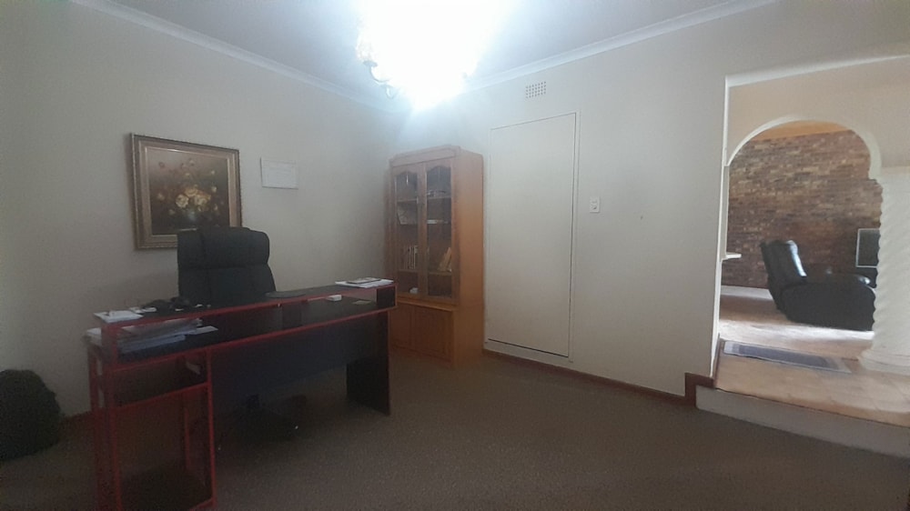 House for sale in Vanderbijlpark SE 3 - 1VT1689194