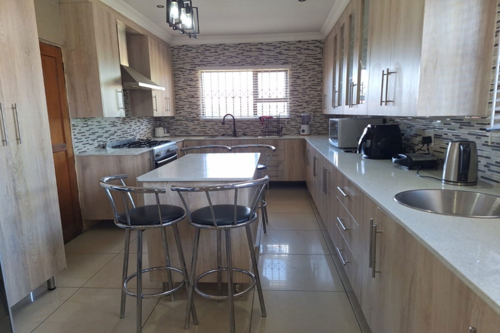 Double-storey house for sale in Model Park - 1WD1689148