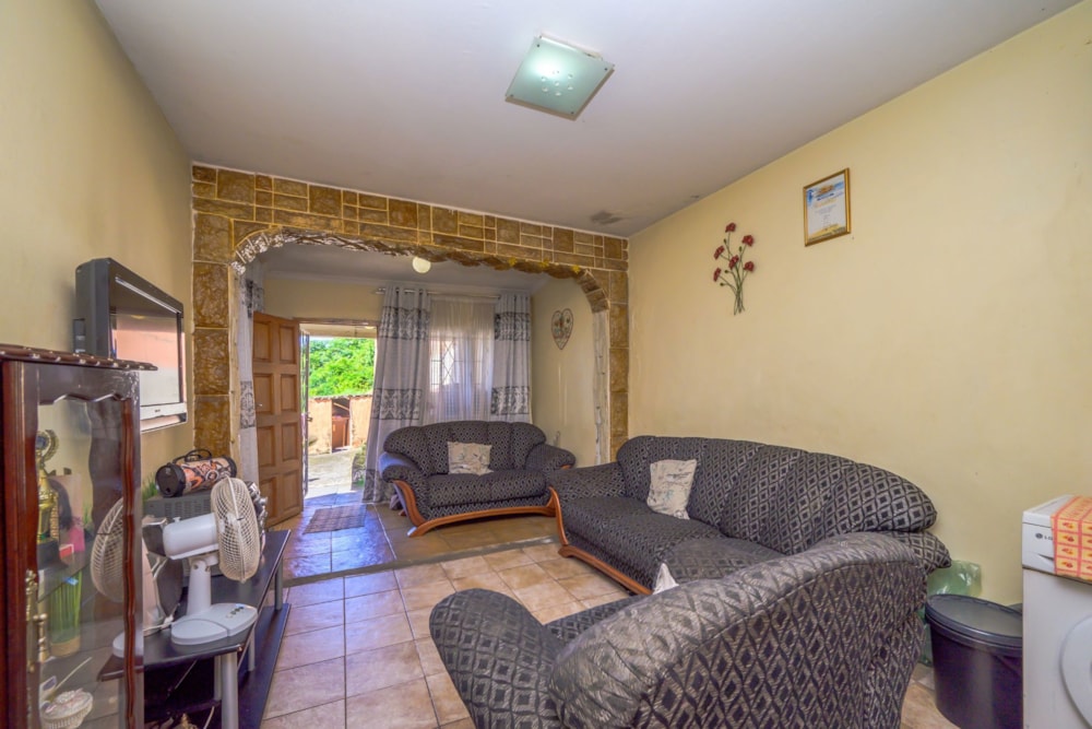 Townhouse for sale in Verulam - 1ND1689237