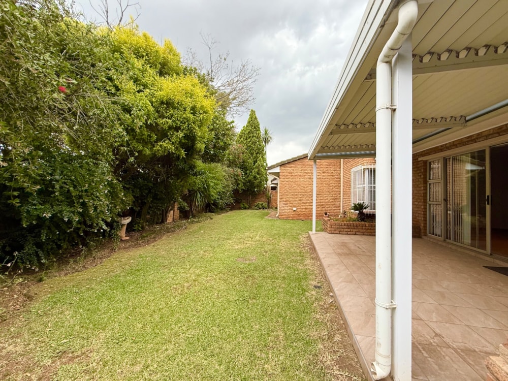 Townhouse for sale in  Vanderbijlpark SW 5 - 1VT1689254