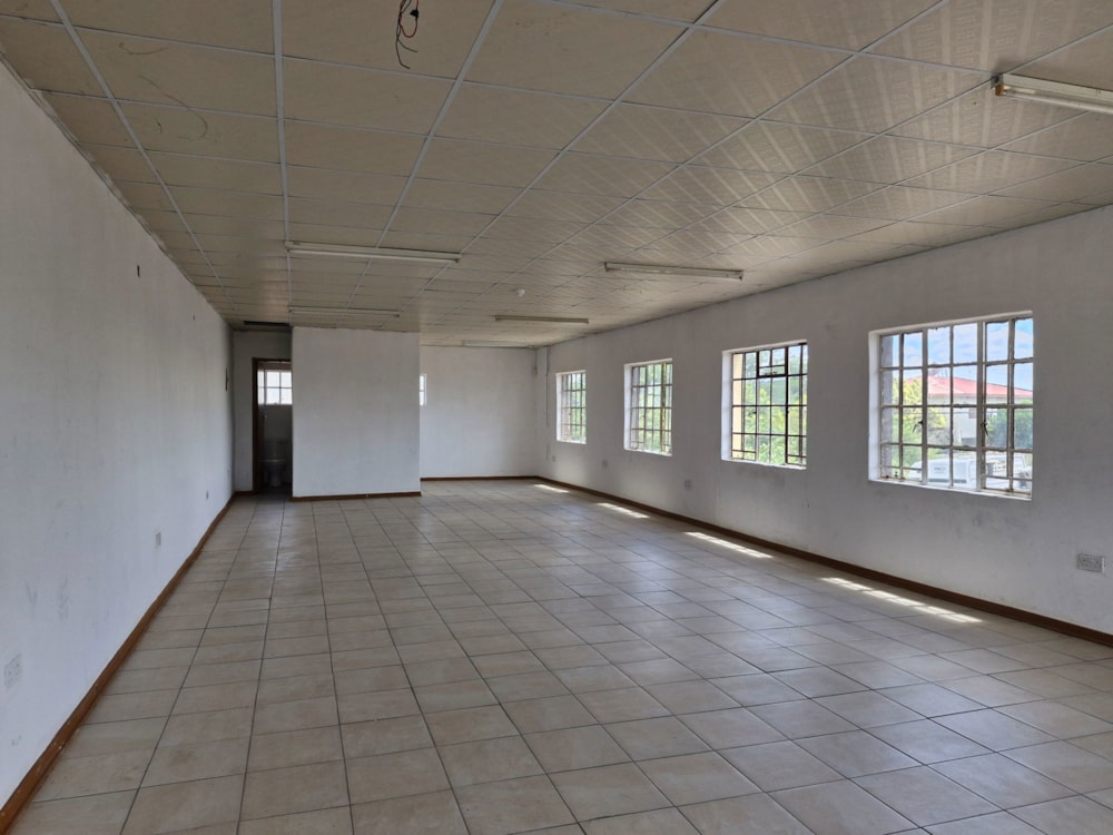 Commercial industrial property let in Tlokweng, Botswana - 3BO1689270 Commercial industrial property let in Tlokweng, Botswana - 3BO1689270