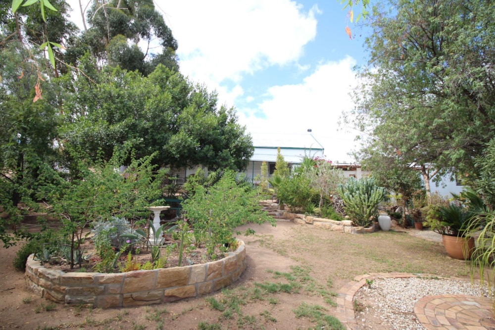 House for sale in Aurora, West Coast - LA1689392