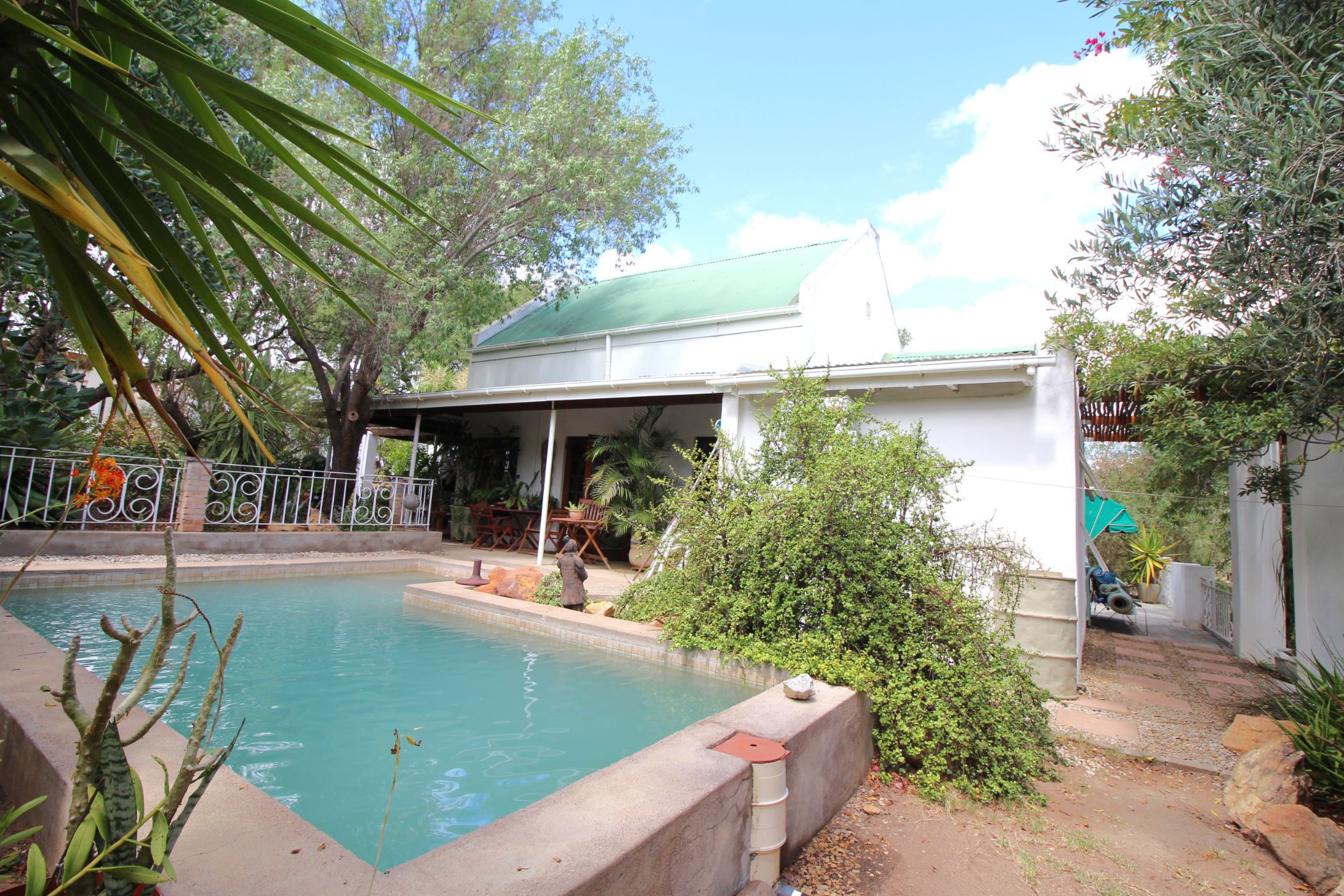 House for sale in Aurora, West Coast - LA1689392