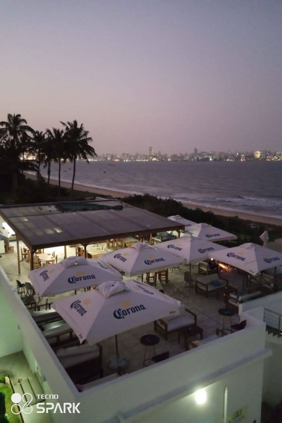 Hotel for sale in Catembe, Mozambique - 3MQ1689361