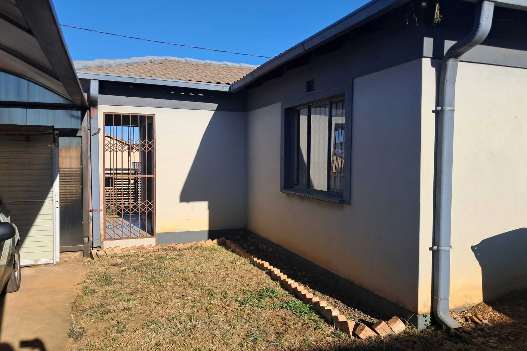 House for sale in Hlalamnandi - 1MD1689380