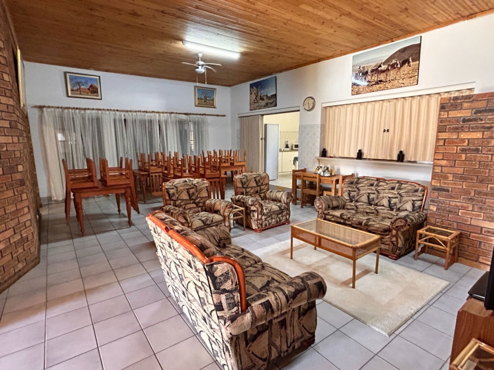 House for sale in Kamieskroon, Northern Cape - 1NA1689531 House for sale in Kamieskroon, Northern Cape - 1NA1689531