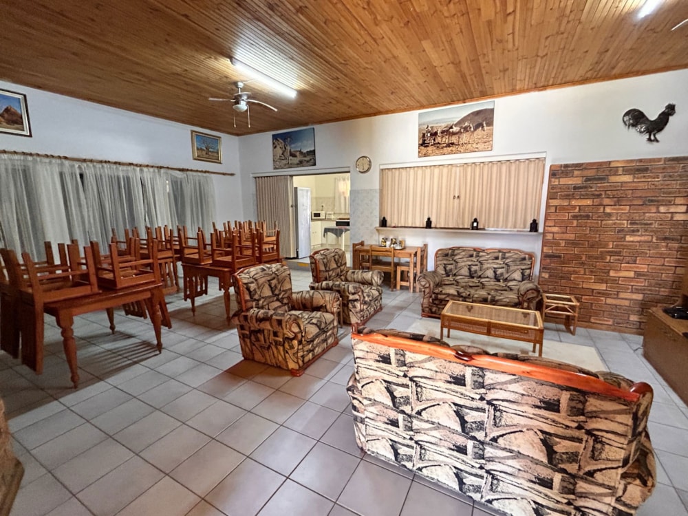 House for sale in Kamieskroon, Northern Cape - 1NA1689531 House for sale in Kamieskroon, Northern Cape - 1NA1689531